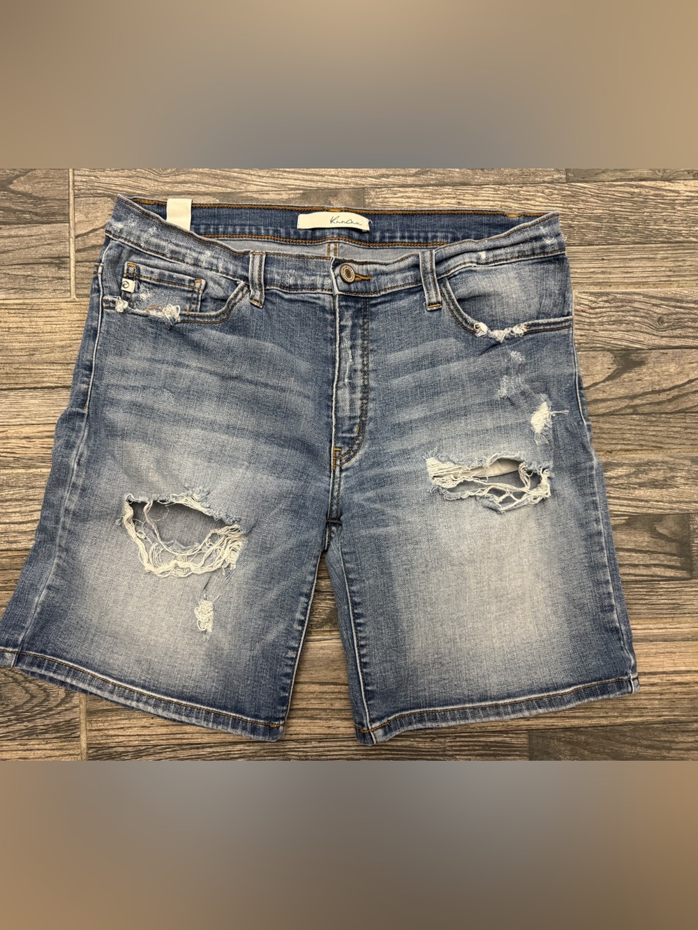 KanCan Womens distressed shorts - size 11 / 29